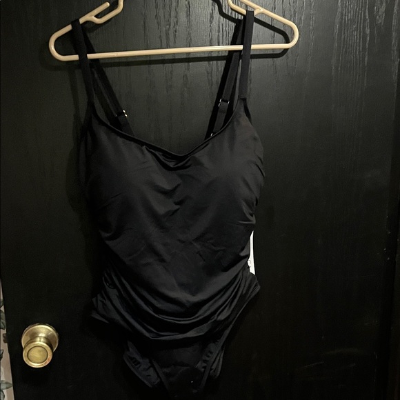 La Blanca Other - 👙SWIMSUIT 🩱 SUMMER La Blanca Classic Black One-Piece Swimsuit